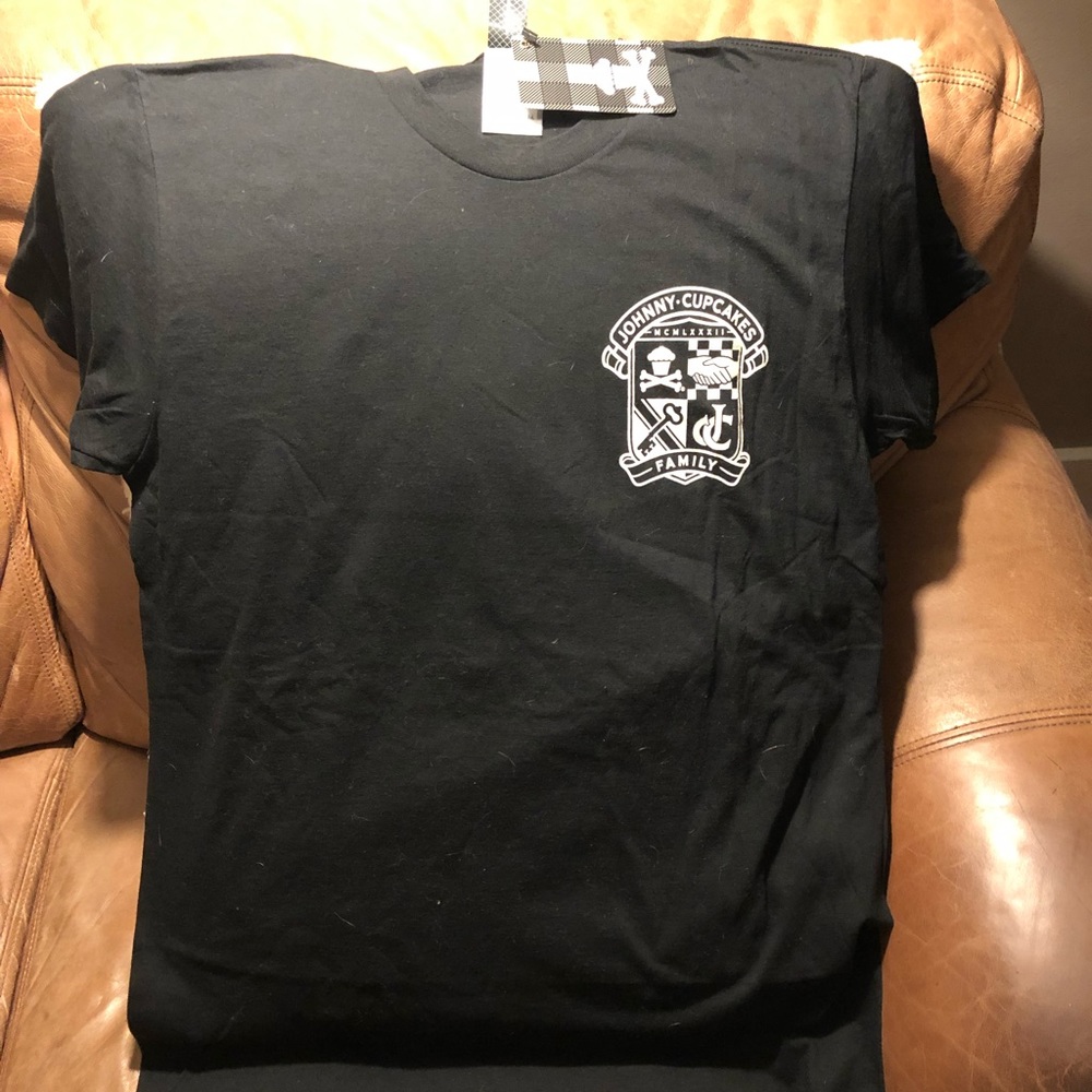Men’s Johnny Cupcakes Family